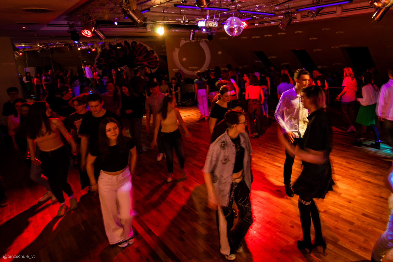 20230401 Tanzparty 5185